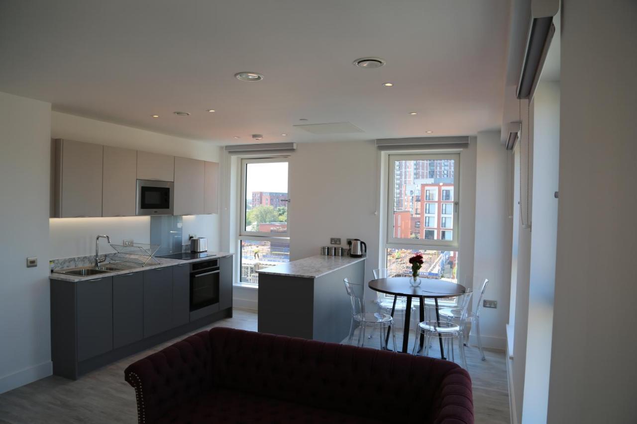 Crown X Chapel Apartments Manchester Buitenkant foto